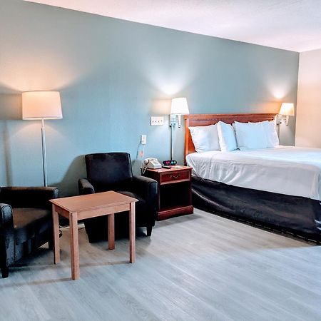 Baymont By Wyndham Lebanon In Villa Exteriör bild