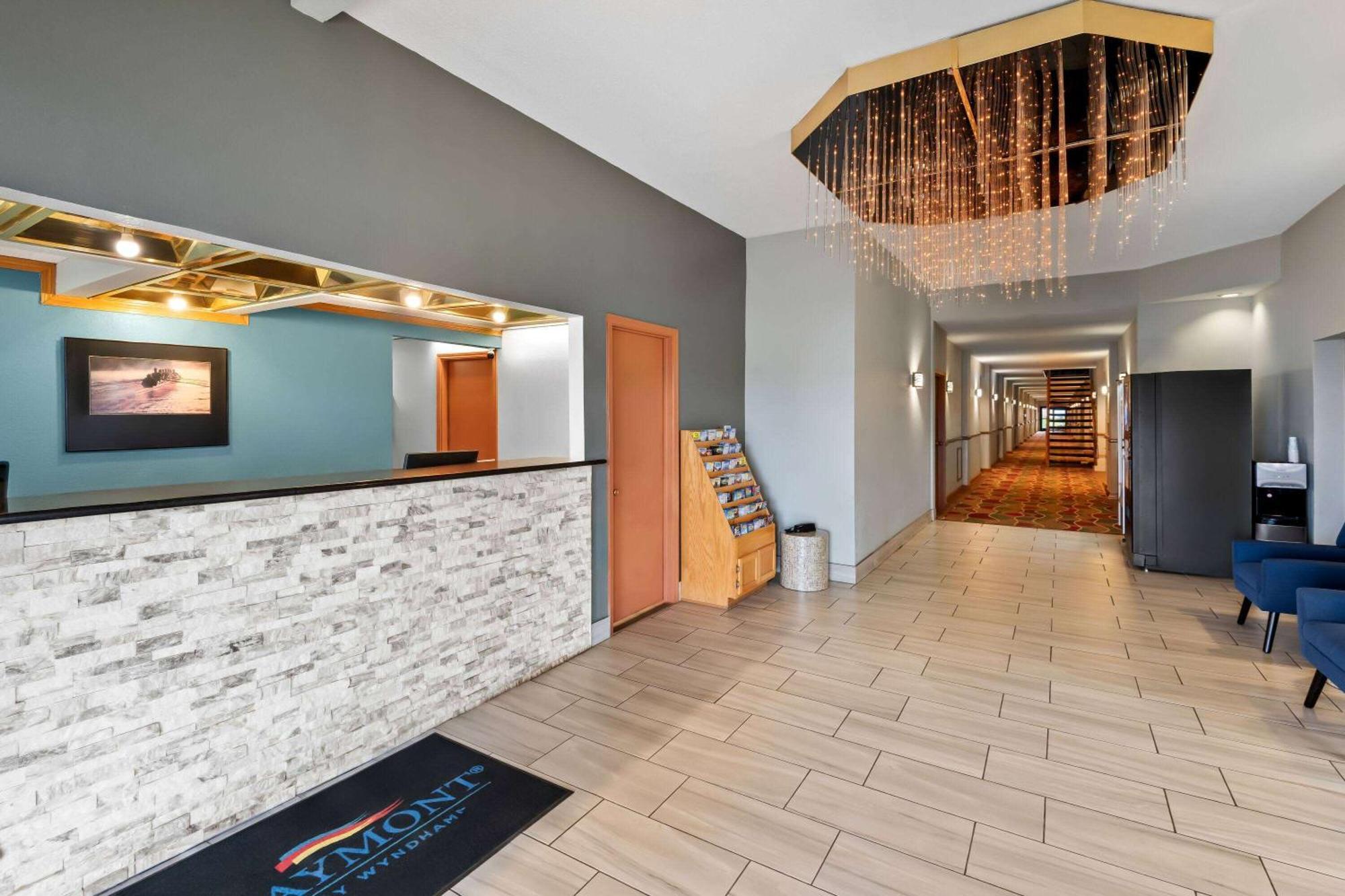 Baymont By Wyndham Lebanon In Villa Exteriör bild